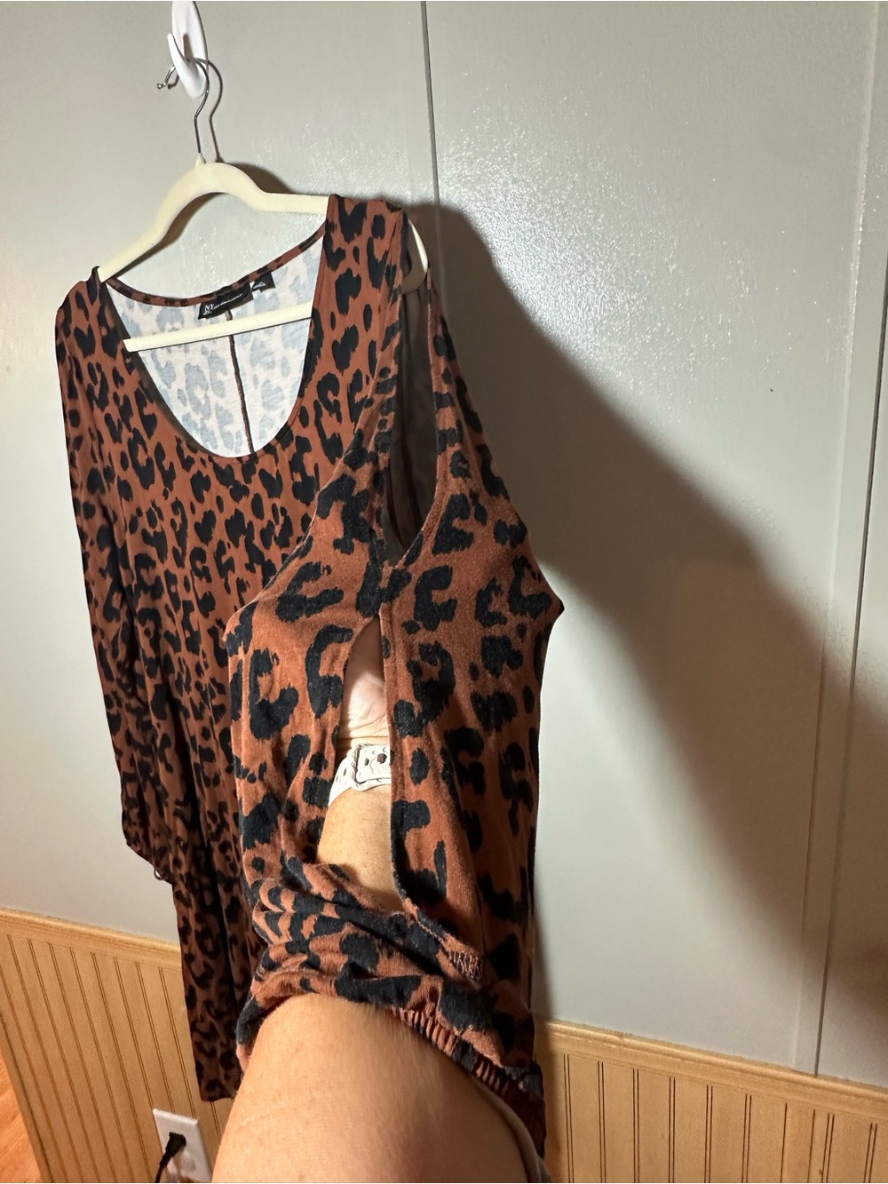 New York & Company Animal Print Long Slit Sleeve Dress Medium - Picture 4 of 6